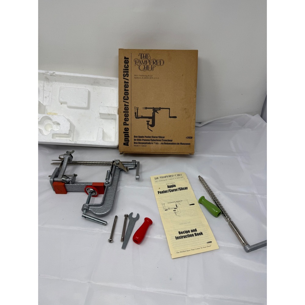 The Pampered Chef Apple‎ Peeler Corer Slicer 2430 w/ thick slicer With Box